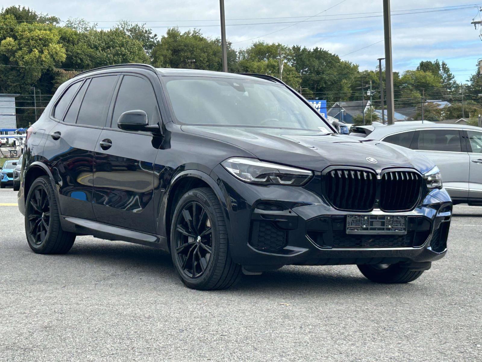 Used 2022 BMW X5 xDrive45e w/ M Sport Package AWD/4WD image 1