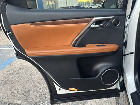 Used 2022 Lexus RX 350L Premium image 25