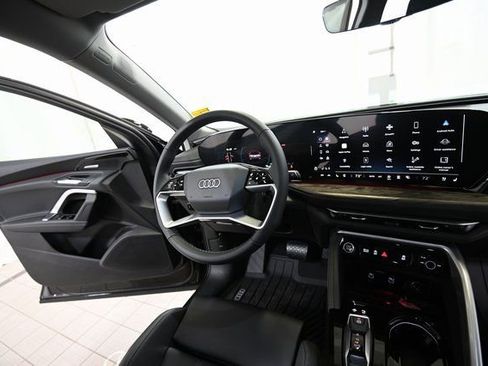 New 2025 Audi Q5 Premium Plus image 29