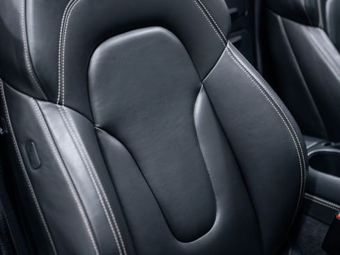 Used 2014 Audi R8 V10 image 17