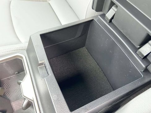 Used 2024 Toyota Tacoma SR5 RWD image 22