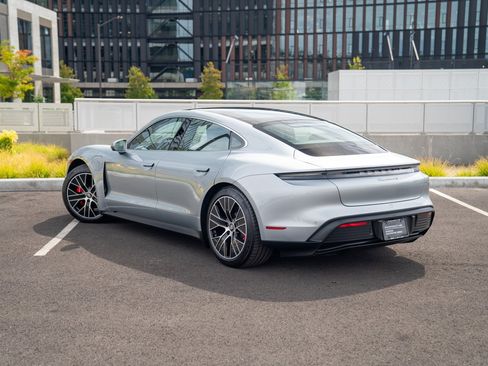 Used 2024 Porsche Taycan 4S AWD/4WD image 3