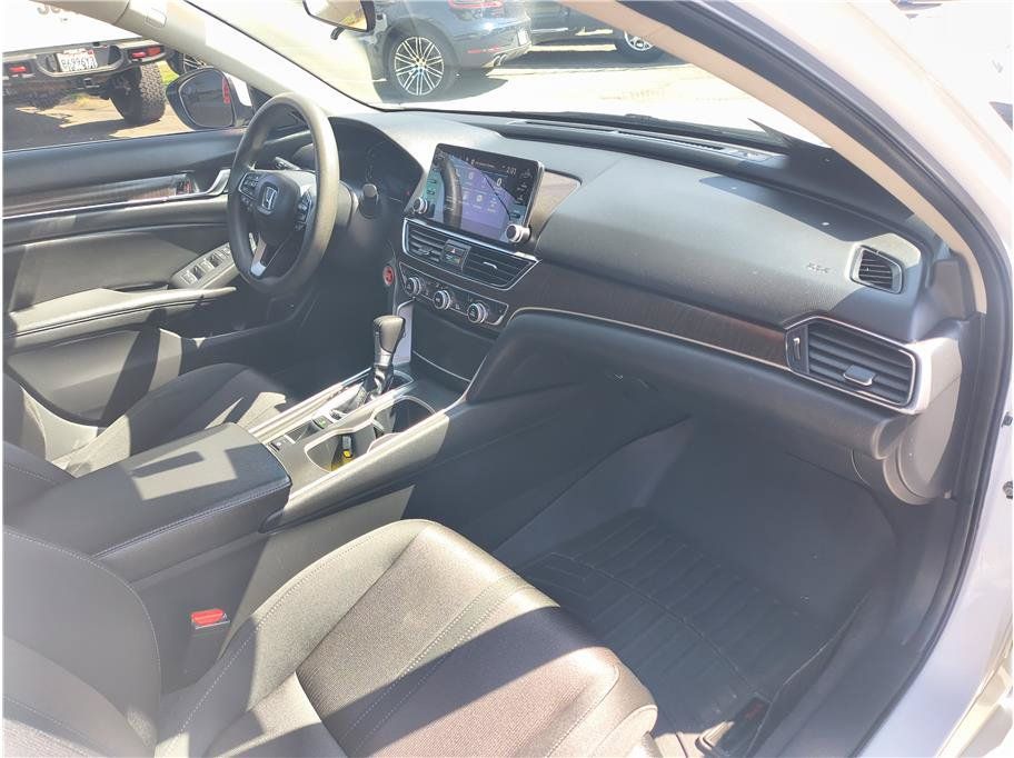 Used 2020 Honda Accord EX image 13