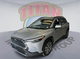 Certified 2023 Toyota Corolla Cross XLE image 1