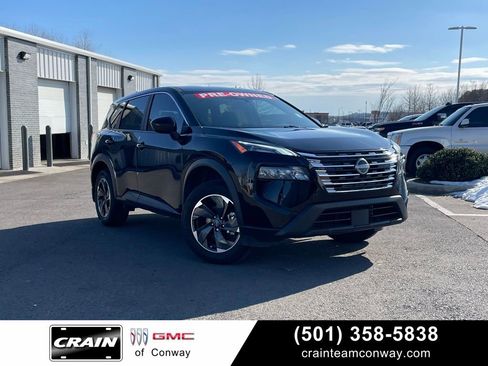 Used 2025 Nissan Rogue SV image 1