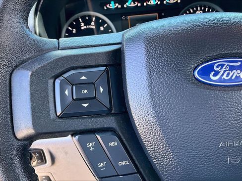 Used 2020 Ford F150 XLT w/ Equipment Group 302A Luxury image 22