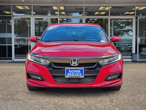 Used 2019 Honda Accord Sport image 2