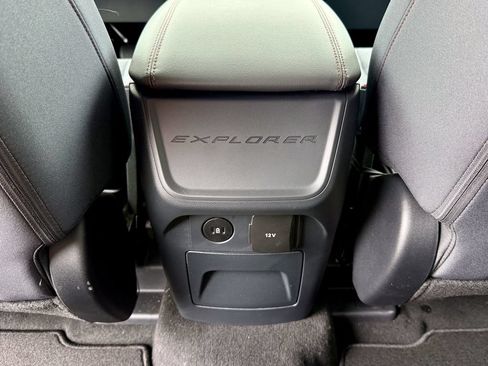 New 2026 Ford Explorer Active AWD/4WD image 34