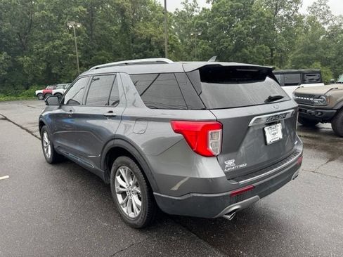 Used 2021 Ford Explorer Limited w/ Equipment Group 301A AWD/4WD image 6