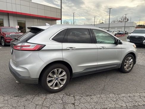 Used 2019 Ford Edge Titanium image 7