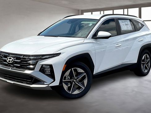 New 2026 Hyundai Tucson SEL FWD image 2