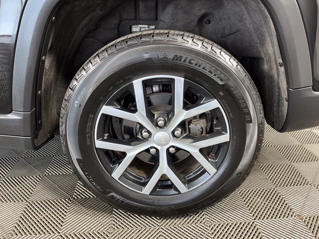 Used 2025 Jeep Grand Cherokee Limited AWD/4WD image 11