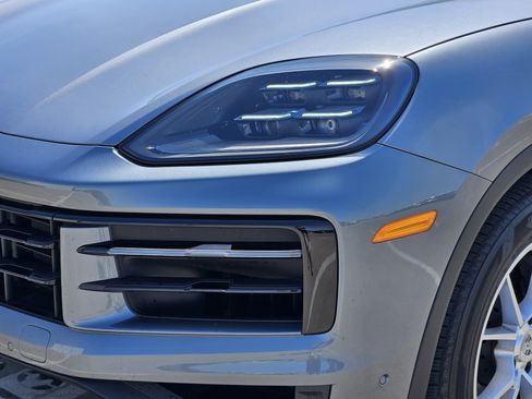 Certified 2026 Porsche Cayenne Coupe AWD/4WD image 12
