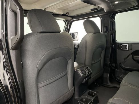 Used 2025 Jeep Wrangler Sport S AWD/4WD image 15