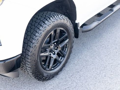 Used 2025 Chevrolet Silverado 1500 LT Trail Boss w/ Protection Package AWD/4WD image 12