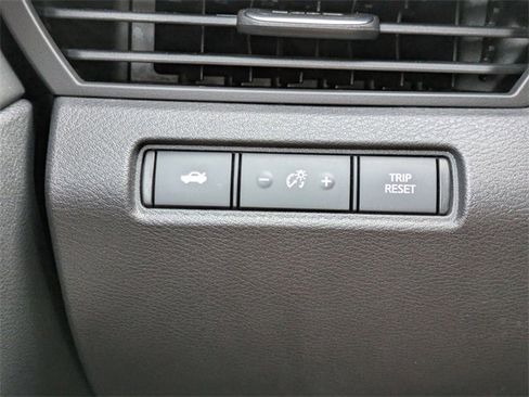 Used 2023 Nissan Altima 2.5 SV image 24