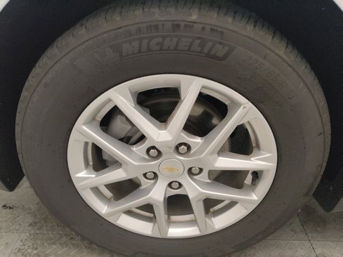 Used 2023 Chevrolet Equinox LT w/ LPO, Floor Liner Package image 31