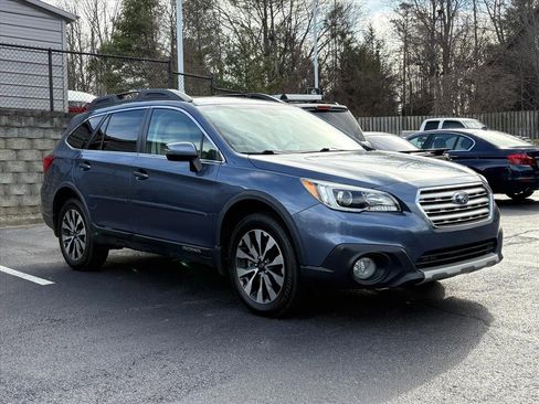 Used 2016 Subaru Outback 3.6R Limited image 1
