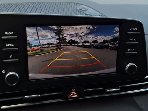 Certified 2023 Hyundai Elantra SEL image 20