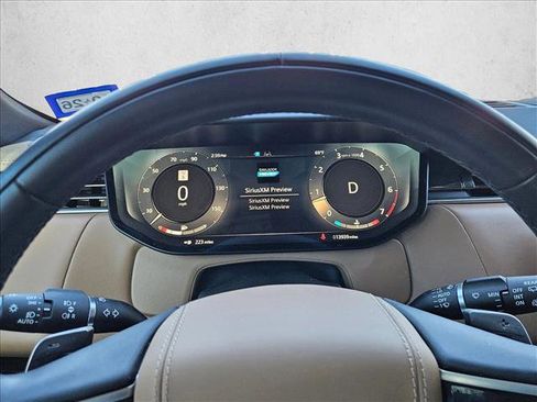 Used 2025 Land Rover Range Rover Sport SE image 18