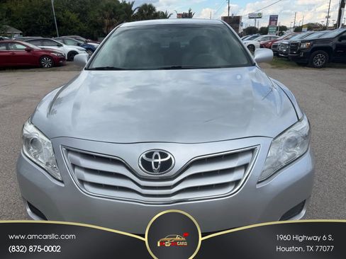 Used 2011 Toyota Camry LE image 11