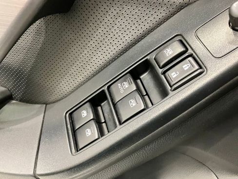 Used 2016 Subaru Forester 2.5i Limited w/ Popular Package #2 image 19