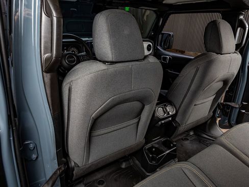 Used 2025 Jeep Gladiator Willys image 33