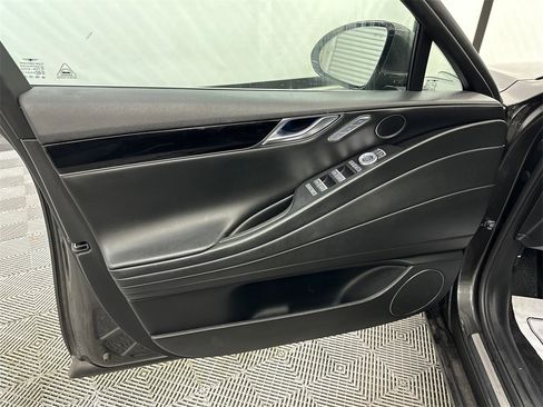 Used 2023 Genesis G80 2.5T image 11