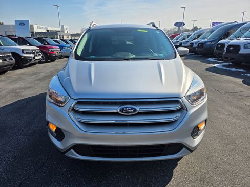 Certified 2019 Ford Escape SE image 8