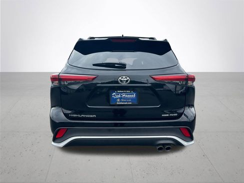 Used 2023 Toyota Highlander XSE image 8