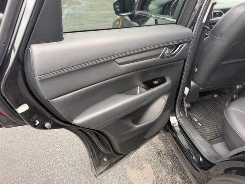 Used 2020 MAZDA CX-5 Touring FWD image 11
