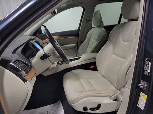 Used 2021 Volvo XC90 T8 Inscription Expression w/ Protection Package Premier image 13
