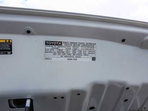 Used 2023 Toyota RAV4 XLE FWD image 24