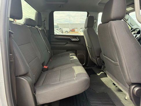 Used 2025 Chevrolet Silverado 2500 LT w/ Convenience Package AWD/4WD image 4