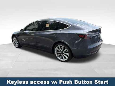 Used 2018 Tesla Model 3 Long Range RWD image 9