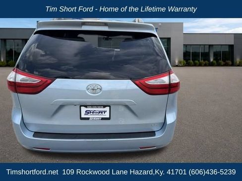 Used 2017 Toyota Sienna LE FWD image 5