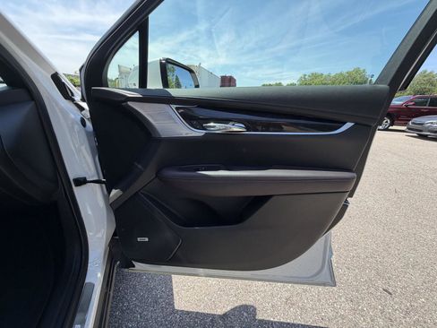 Used 2021 Cadillac XT6 Premium Luxury AWD/4WD image 35