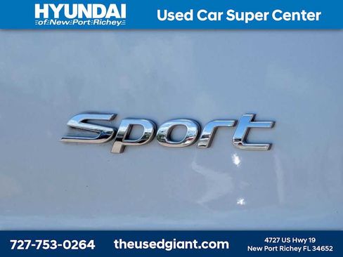 Used 2018 Hyundai Santa Fe Sport FWD image 14