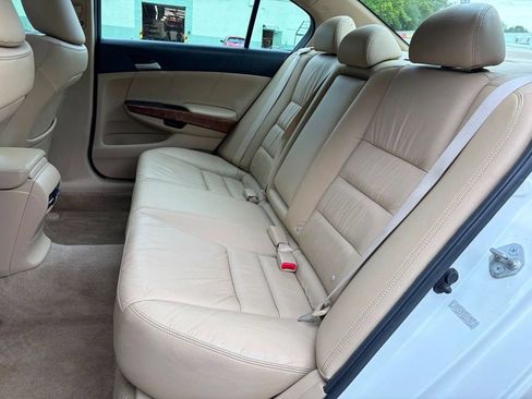 Used 2011 Honda Accord EX-L image 21