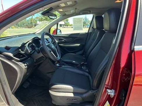 Used 2022 Buick Encore Preferred w/ Safety Package AWD/4WD image 32