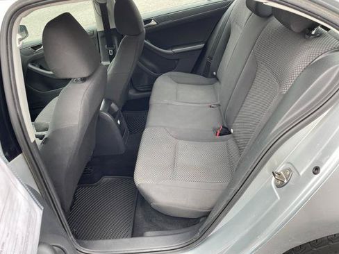 Used 2013 Volkswagen Jetta S FWD image 21