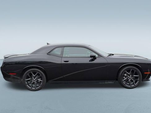 Used 2023 Dodge Challenger SXT w/ Blacktop Package image 10