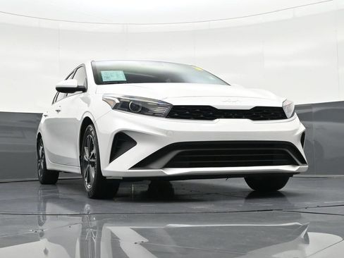 Used 2022 Kia Forte LXS image 31