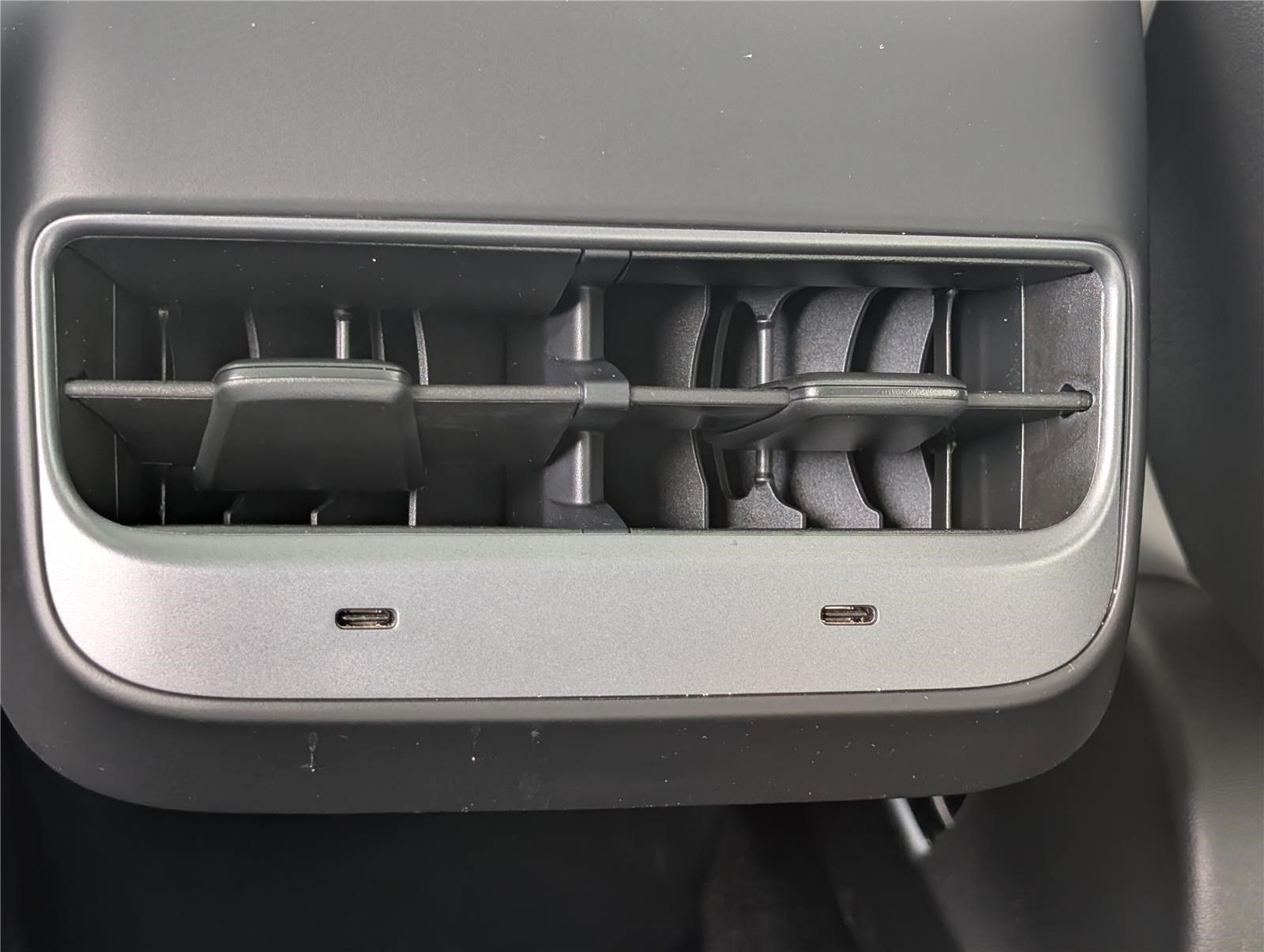 Used 2025 Tesla Model Y Long Range RWD image 15