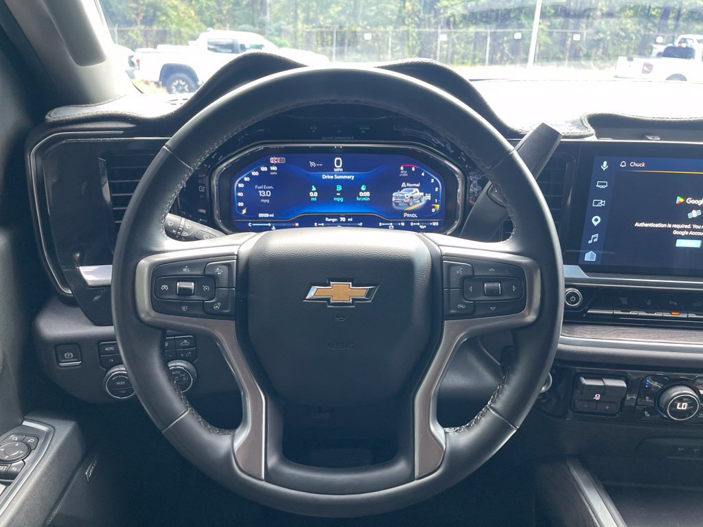 Used 2025 Chevrolet Silverado 3500 LTZ w/ LTZ Convenience Package AWD/4WD image 17