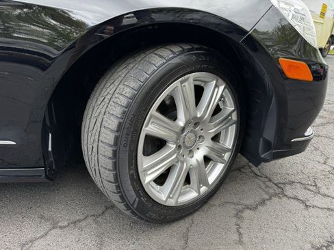 Used 2013 Mercedes-Benz E 350 4MATIC Sedan image 42