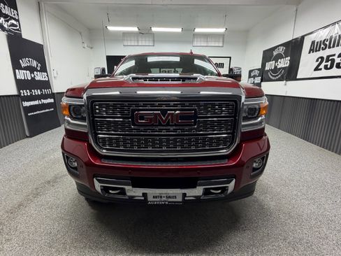 Used 2019 GMC Sierra 3500 Denali w/ Duramax Plus Package image 5