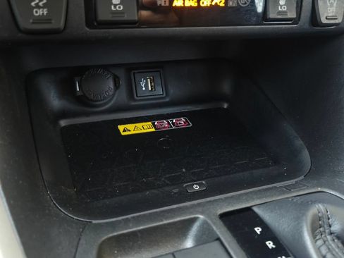 Used 2023 Toyota RAV4 XLE Premium AWD/4WD image 21