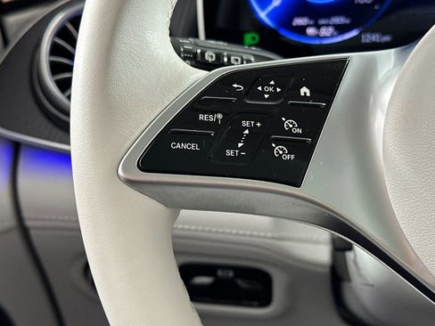Certified 2026 Mercedes-Benz EQE 320+ SUV image 30