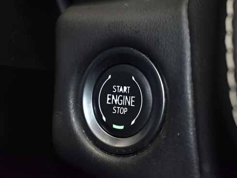 Used 2024 GMC Yukon SLT w/ SLT Premium Package AWD/4WD image 21